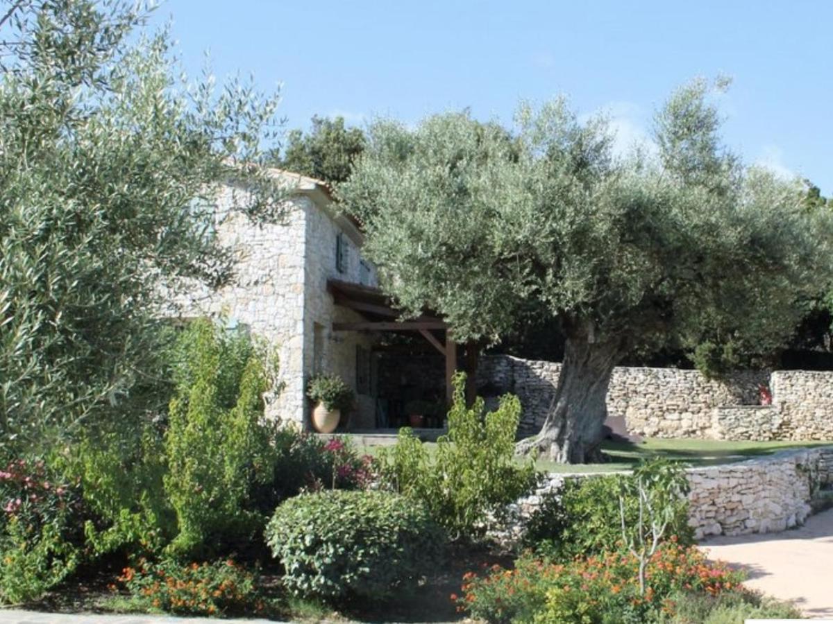 Villa Sanchez Bonifacio  Extérieur photo